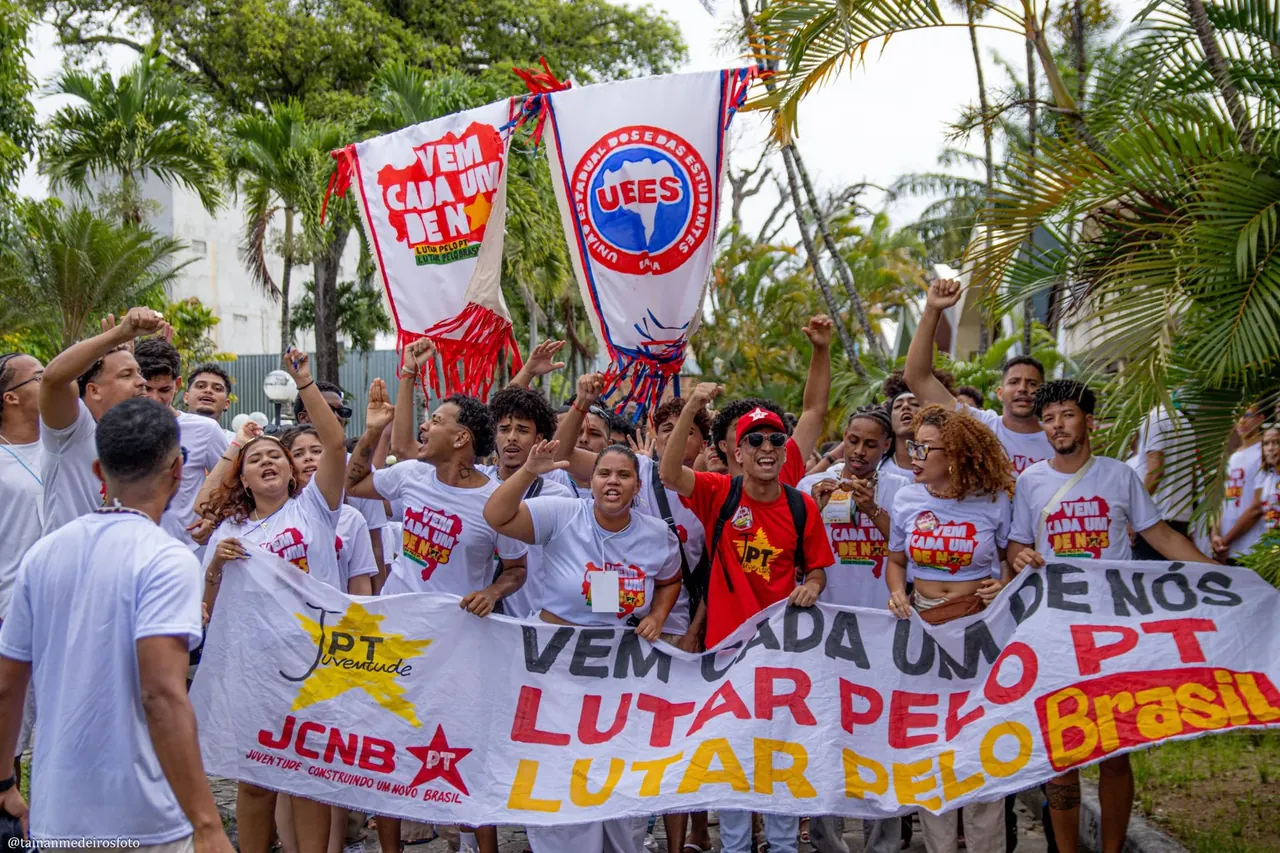 Nasce o Vem Cada Um de Nós